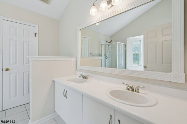 124 Constitution Way, Bernards Twp., NJ 07920