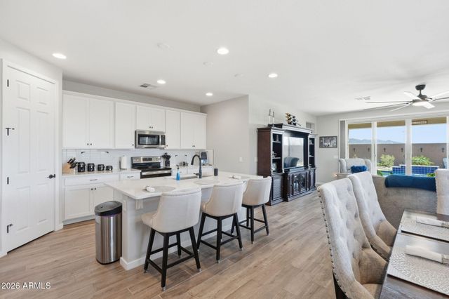 188 S NAPLES Lane, Casa Grande, AZ 85122