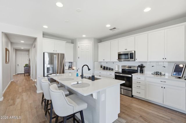 188 S NAPLES Lane, Casa Grande, AZ 85122