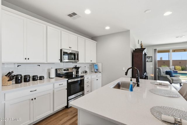 188 S NAPLES Lane, Casa Grande, AZ 85122