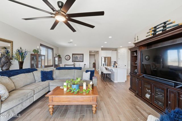 188 S NAPLES Lane, Casa Grande, AZ 85122