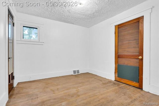 5203 Maplewood Street, Detroit, MI 48204