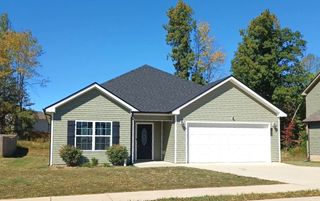 1620 Parkside Dr, Clarksville, TN 37042