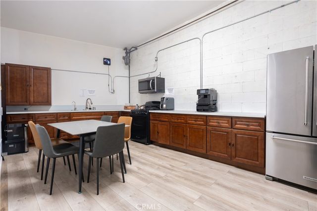 4941 Telegraph Road, Los Angeles, CA 90022