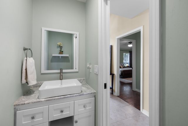 1156 W Troon Drive, Niceville, FL 32578