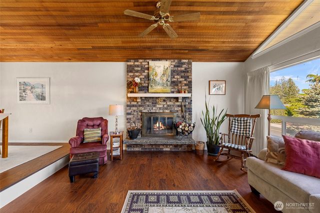 12472 Eagle Drive, Burlington, WA 98233