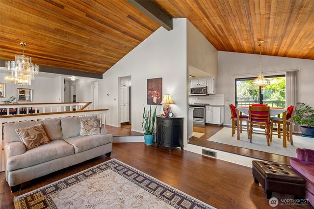 12472 Eagle Drive, Burlington, WA 98233