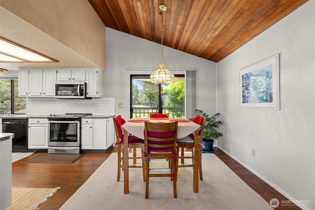 12472 Eagle Drive, Burlington, WA 98233