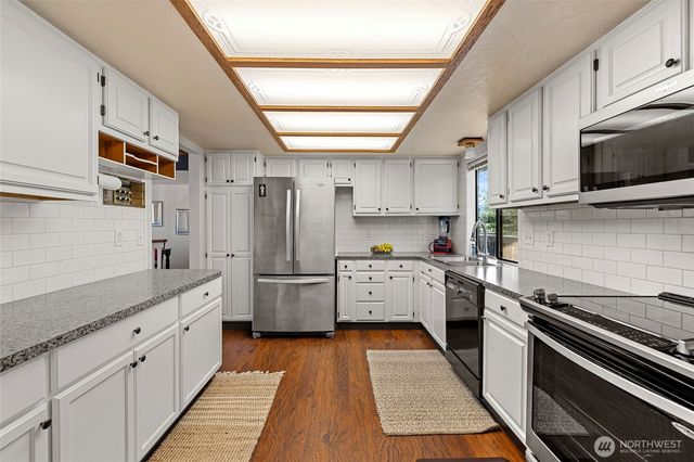 12472 Eagle Drive, Burlington, WA 98233