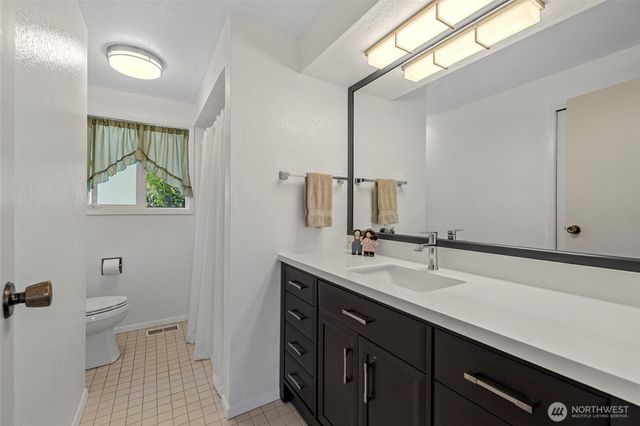 12472 Eagle Drive, Burlington, WA 98233