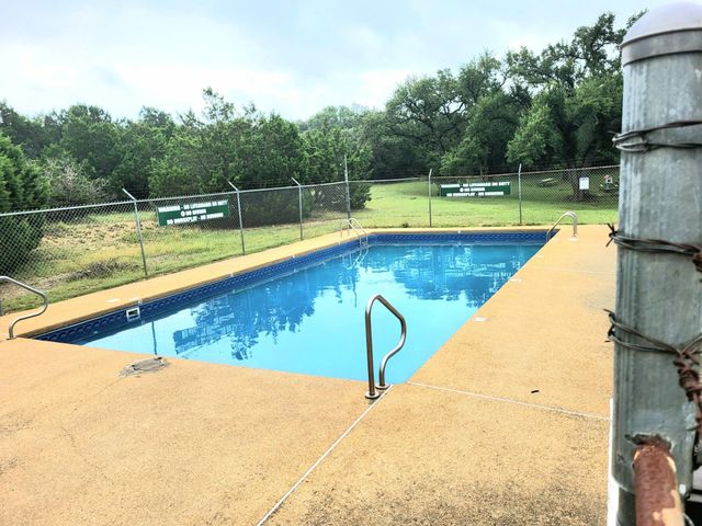 1110 Twin Deer LN, Canyon Lake, TX 78133