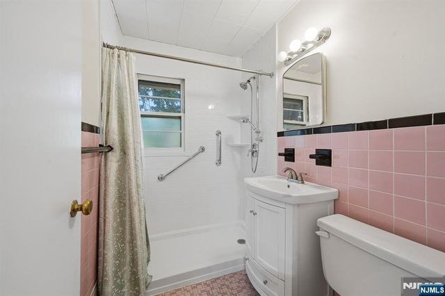 26 Briar Lane, Nutley, NJ 07110
