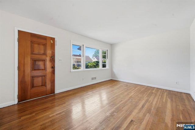 26 Briar Lane, Nutley, NJ 07110