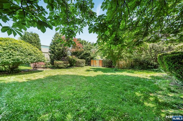 26 Briar Lane, Nutley, NJ 07110