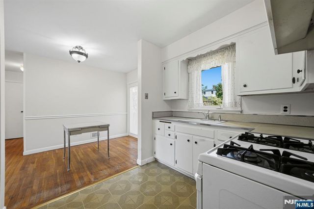 26 Briar Lane, Nutley, NJ 07110