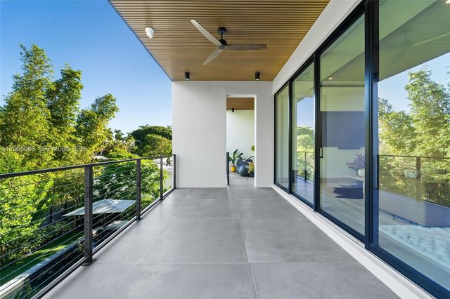 8625 NE 10th Ave, Miami, FL 33138