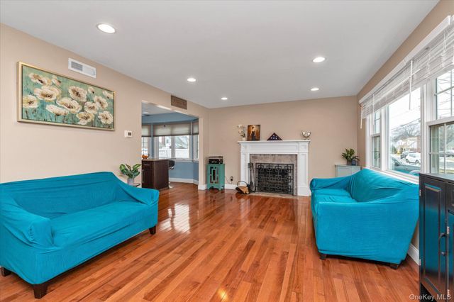 227 Concord Avenue, West Hempstead, NY 11552