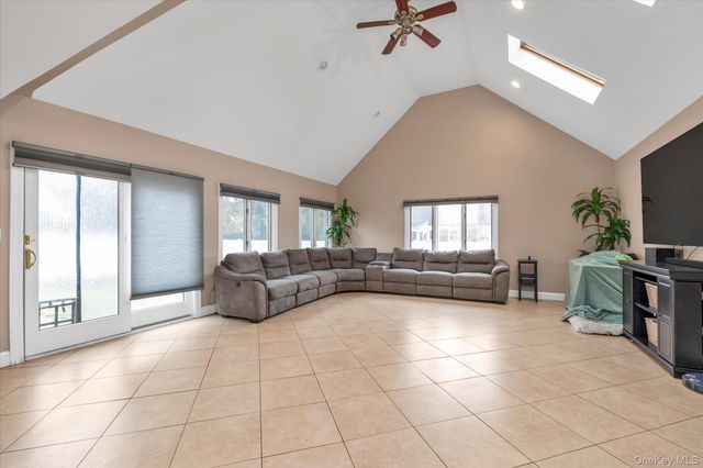 227 Concord Avenue, West Hempstead, NY 11552