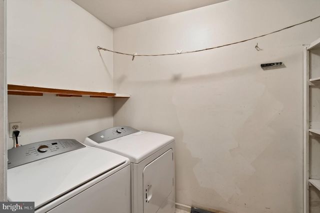 103 WYNNEWOOD DR, Coatesville, PA 19320