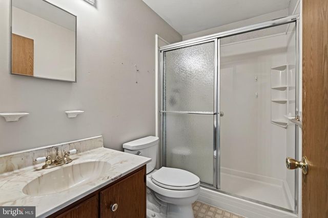 103 WYNNEWOOD DR, Coatesville, PA 19320