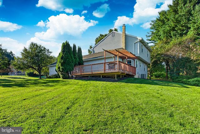 103 WYNNEWOOD DR, Coatesville, PA 19320