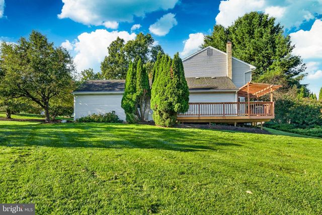 103 WYNNEWOOD DR, Coatesville, PA 19320