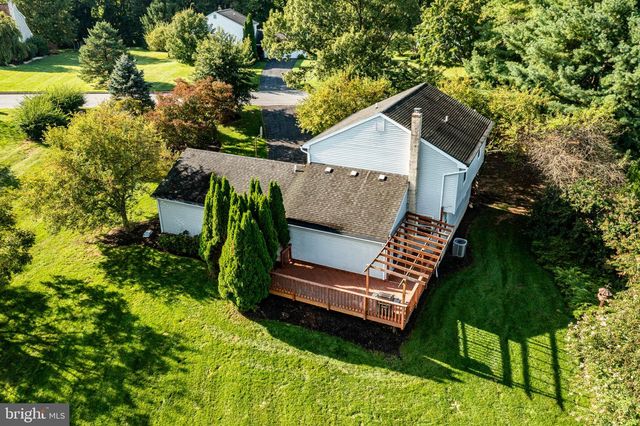 103 WYNNEWOOD DR, Coatesville, PA 19320