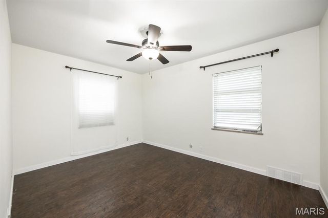 1018 W Green Street, Mascoutah, IL 62258