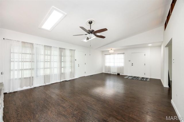1018 W Green Street, Mascoutah, IL 62258