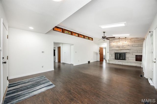 1018 W Green Street, Mascoutah, IL 62258