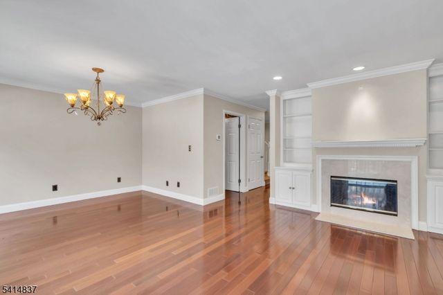 5 Hunter Rd, North Haledon Boro, NJ 07508