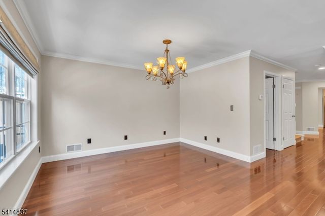 5 Hunter Rd, North Haledon Boro, NJ 07508