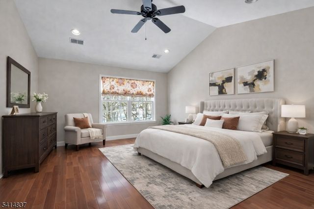 5 Hunter Rd, North Haledon Boro, NJ 07508