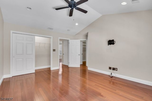 5 Hunter Rd, North Haledon Boro, NJ 07508