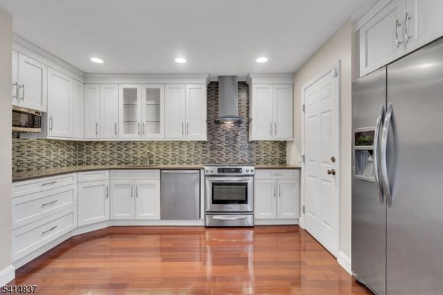 5 Hunter Rd, North Haledon Boro, NJ 07508