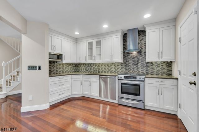 5 Hunter Rd, North Haledon Boro, NJ 07508