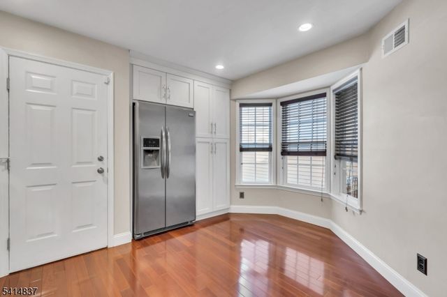 5 Hunter Rd, North Haledon Boro, NJ 07508