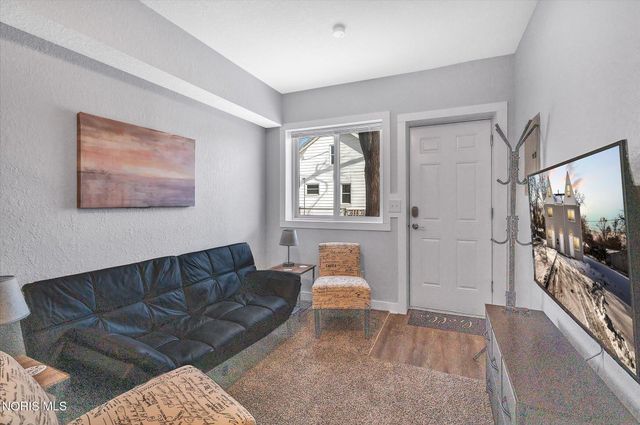 825 Underwood Avenue, Toledo, OH 43607