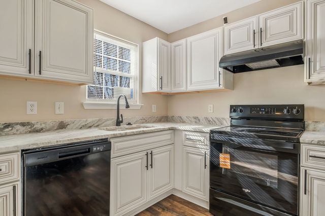 517 Wildwood Dr, Smyrna, TN 37167