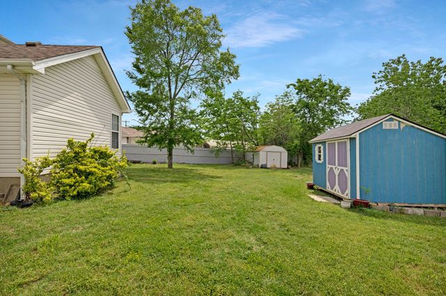 517 Wildwood Dr, Smyrna, TN 37167