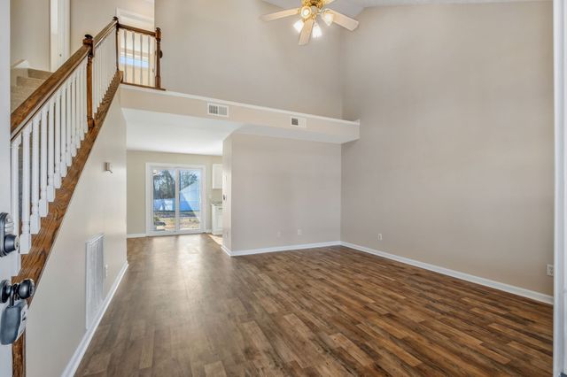 517 Wildwood Dr, Smyrna, TN 37167