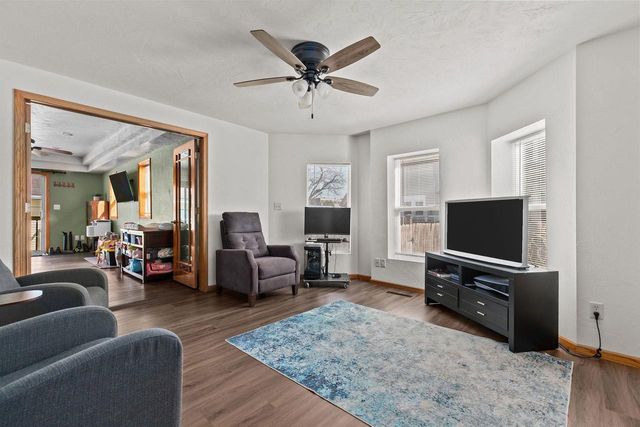 207 W FOREST AVENUE, Neenah, WI 54956