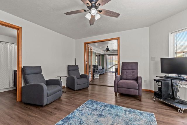 207 W FOREST AVENUE, Neenah, WI 54956