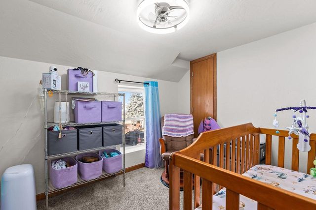 207 W FOREST AVENUE, Neenah, WI 54956