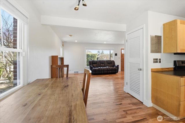 3803 42nd Avenue S, Seattle, WA 98118