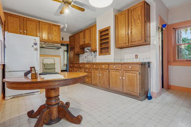 52 Crestview Road, Columbus, OH 43202