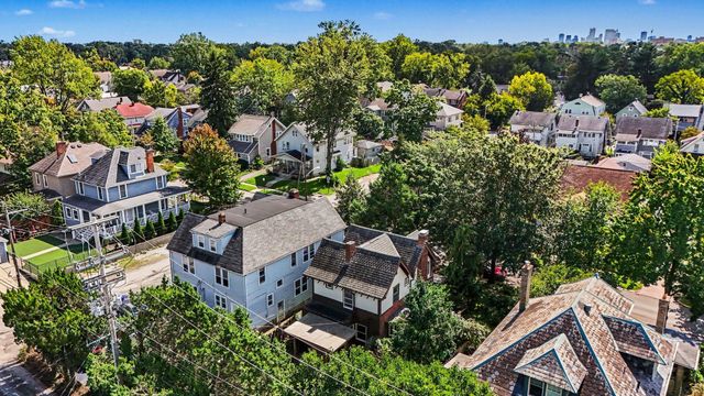 52 Crestview Road, Columbus, OH 43202