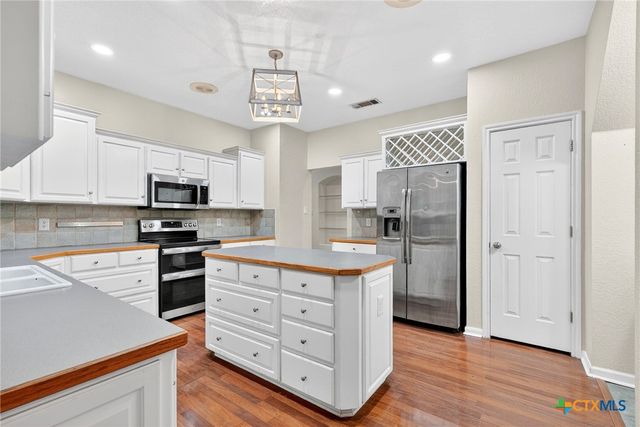 2105 Grizzly Trail, Harker Heights, TX 76548