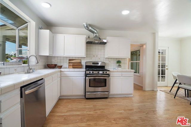 17952 Karen Drive, Encino (los Angeles), CA 91316