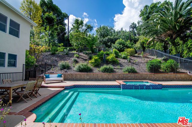17952 Karen Drive, Encino (los Angeles), CA 91316